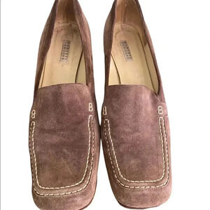 Vintage Barney’s New York suede square toe shoe 1.5” heel GUC